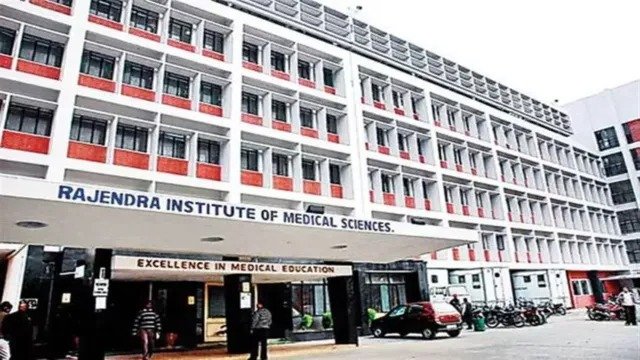 मेडिकल छात्रों के लिए खुशखबरी, रिम्स में MBBS की 250 सीटों को NMC की मंजूरी