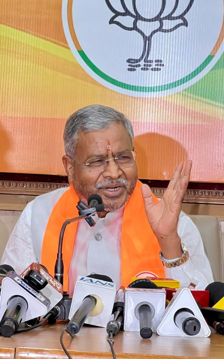 झारखंड में अधिकारी बनने का रेट 40 लाख रुपये, बाबूलाल मरांडी का बड़ा आरोप