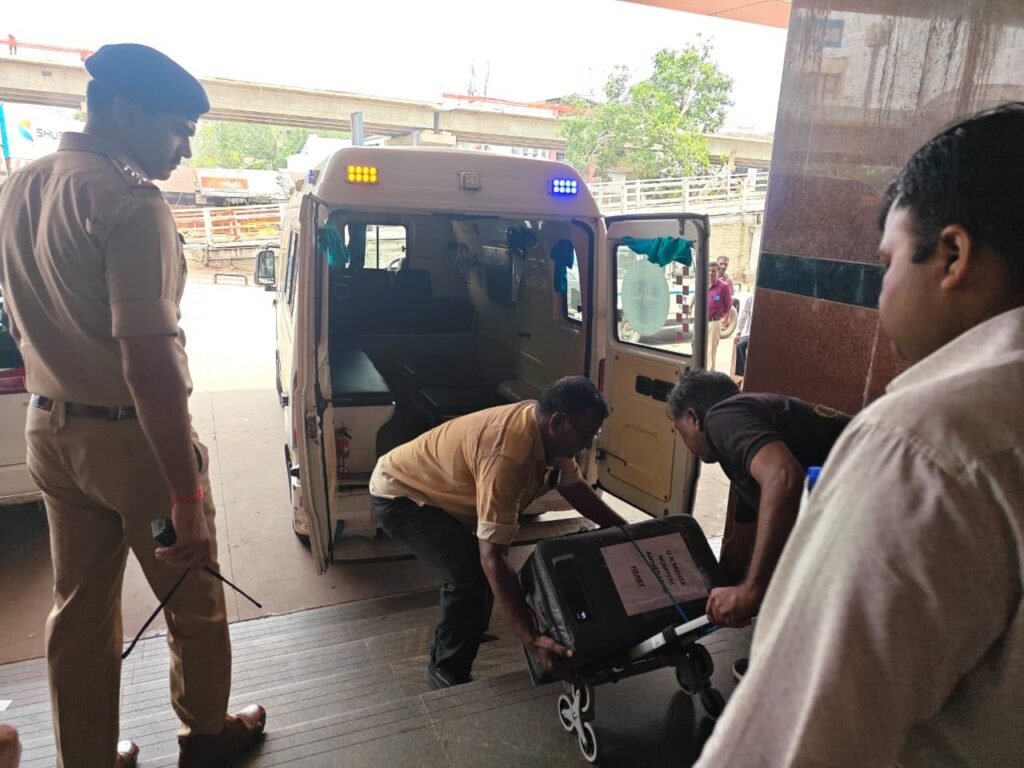 भारतीय रेलवे ने रचा इतिहास, वंदे भारत एक्सप्रेस से पहली बार पहुंचा लाइव हार्ट