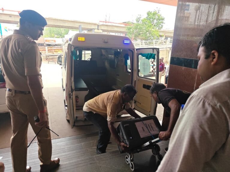 भारतीय रेलवे ने रचा इतिहास, वंदे भारत एक्सप्रेस से पहली बार पहुंचा लाइव हार्ट