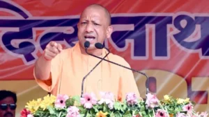 वर्तमान पीढ़ी को अर्बन नक्सली बनाने पर तुले राहुल गांधी, योगी ने कांग्रेस के दोहरे चरित्र और भ्रष्टाचार पर साधा निशाना