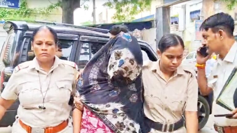 जैश के संदिग्ध आतंकी की गर्लफ्रेंड झारखंड से गिरफ्तार, हनीट्रैप में बड़े नेताओं को फंसाने का आरोप