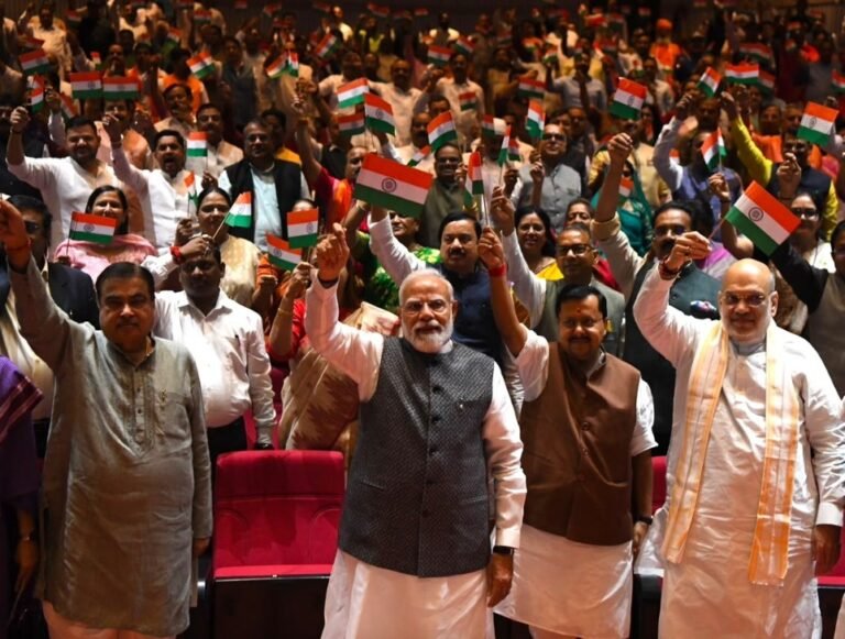 आन-बान-शान के साथ मनाएं स्वतंत्रता दिवस’, पीएम मोदी ने की घरों में तिरंगा फहराने की अपील