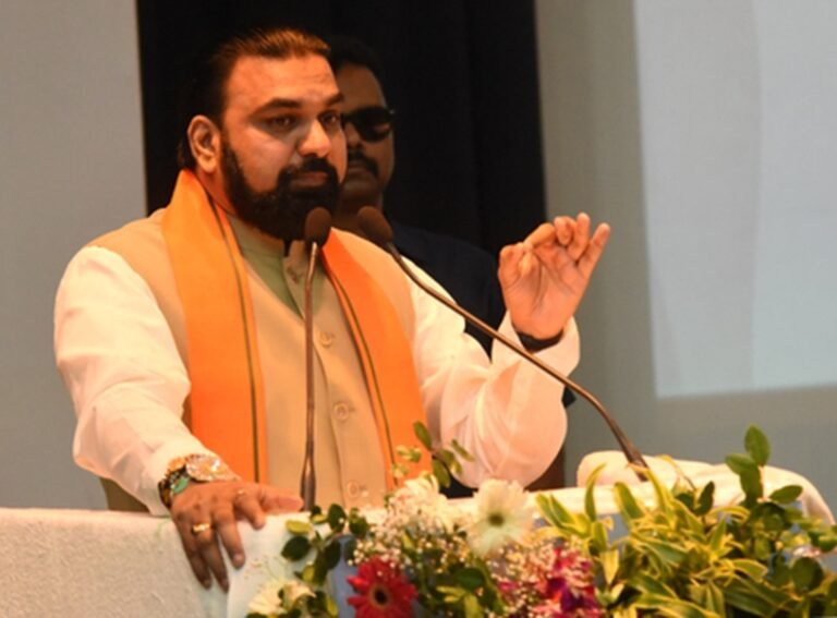 टीआरई-4 परीक्षा एक चरण में होगी, छात्रों की मांगों पर सम्राट सरकार का बड़ा फैसला