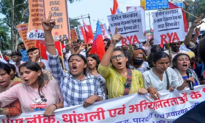 BIG BREAKING : झारखंड में 44 भर्ती परीक्षाएं रद्द, सरकार ने जारी की सूची