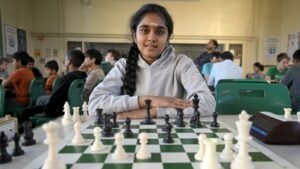 भारतीय मूल की शिवानंदन ने रचा इतिहास , 11 साल की उम्र में बनीं सबसे युवा महिला ग्रैंडमास्टर