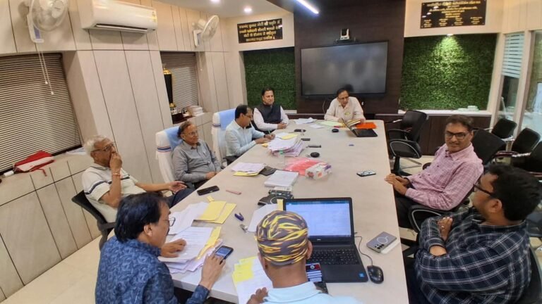 झारखंड चेंबर चुनाव : कार्यकारिणी के लिए 77 और क्षेत्रीय उपाध्यक्ष के 09 ने दाखिल किया नामांकन