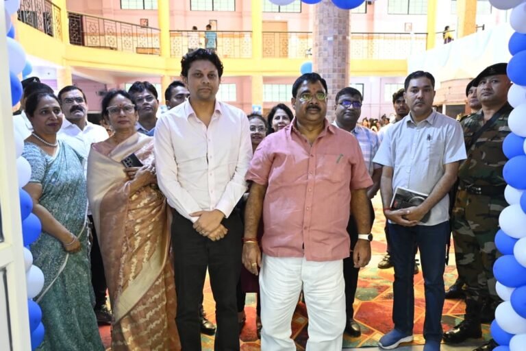 कैंब्रियन पब्लिक स्कूल में कंपोजिट स्किल लैब का मंत्री ने किया उद्घाटन