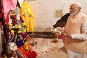 नवरात्रि के दूसरे दिन पीएम मोदी ने साझा किया देवी स्तुति का वीडियो, देशवासियों को दी शुभकामनाएं