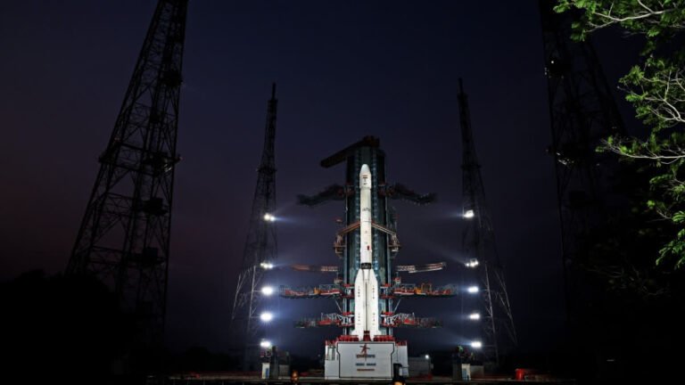 ISRO की बड़ी कामयाबी: सफलतापूर्वक लॉन्च हुआ नेविगेशन सैटेलाइट NVS-03, महज 56 दिनों में तैयार हुआ मिशन