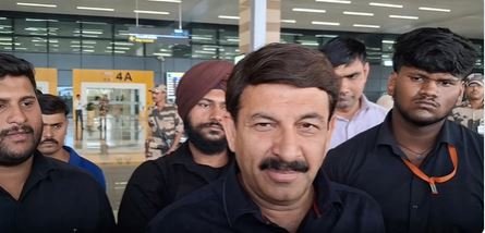 मनोज तिवारी का राहुल गांधी पर हमला, बोले- ‘संविधान खतरे में है’ कहने वाले आज खुद इसे खतरे में डाल रहे