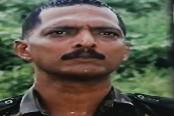 यादों में नाना पाटेकर: मेजर चौहान बनने के लिए ली सैन्य ट्रेनिंग, कारगिल युद्ध में जवानों के साथ रहे