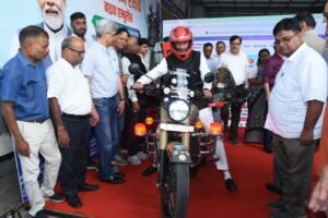 रक्षा राज्य मंत्री संजय सेठ ने 8 ‘नमो जीवन रक्षक’ बाइक एम्बुलेंस का किया लोकार्पण, रांची की संकरी गलियों में भी पहुंचेगी चिकित्सा सहायता