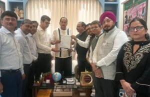 झारखंड चेंबर ने वित्त मंत्री से वाहनों की आवाजाही और खाली पदों की समस्या दूर करने का किया आग्रह
