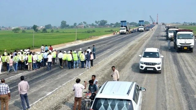 वाराणसी कोलकाता 6 लेन एक्सप्रेसवे से बिहार के इन चार जिलों की बदलेगी सूरत, 33 फीसदी काम पूरा