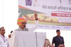 राहुल गांधी पार्ट टाइम पॉलिटिशियन और फुल टाइम ट्रैवलर : शिवराज सिंह चौहान