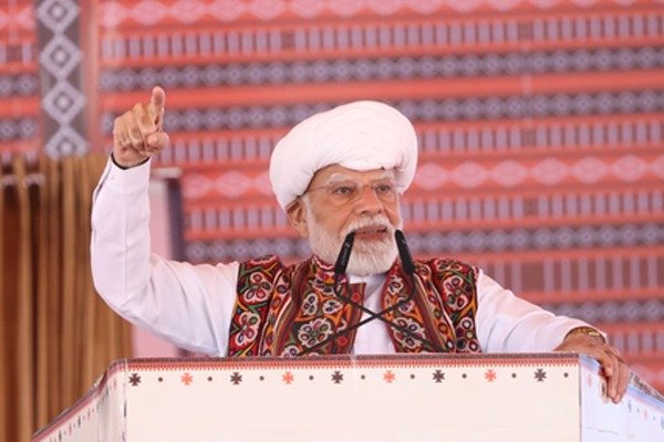 बनासकांठा के किसान खुद बना रहे हैं आलू को सोना, पीएम मोदी का राहुल गांधी पर तंज